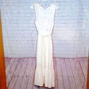 Knox Rose Woman's White NWT Lined Summer Dress L‎